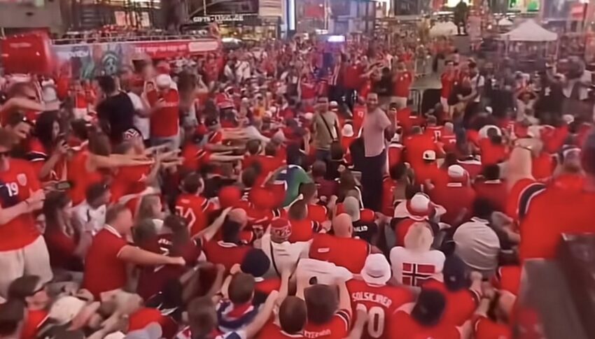 The World Cup Beyond the Pitch: How Social Media Communities Shaped the Tournament